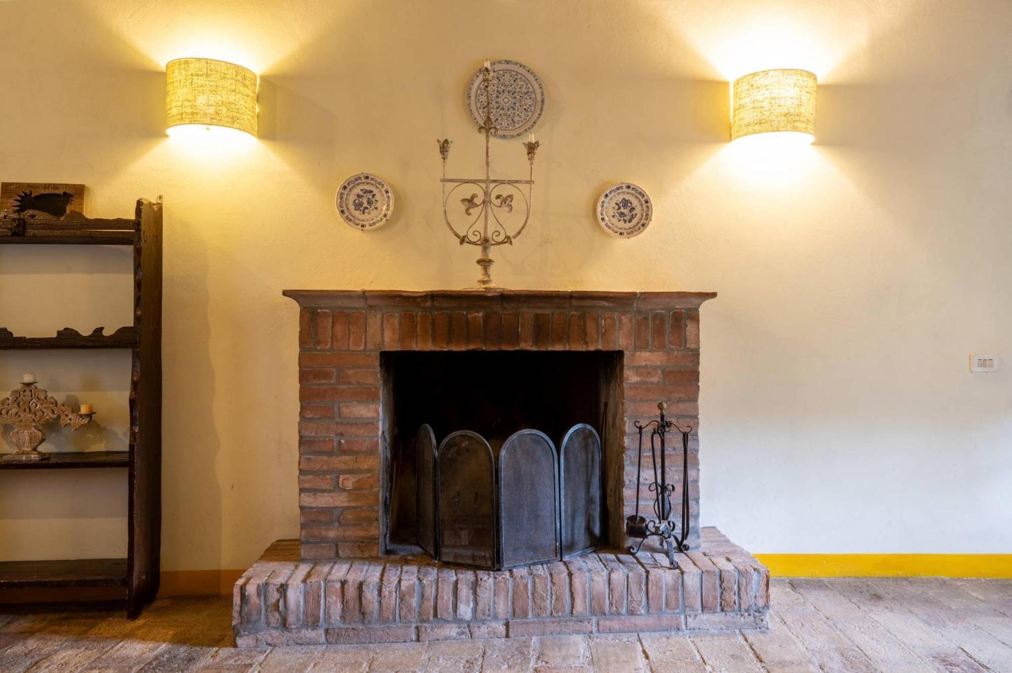 Antognola Castello Valenzino Bed & Breakfast エクステリア 写真