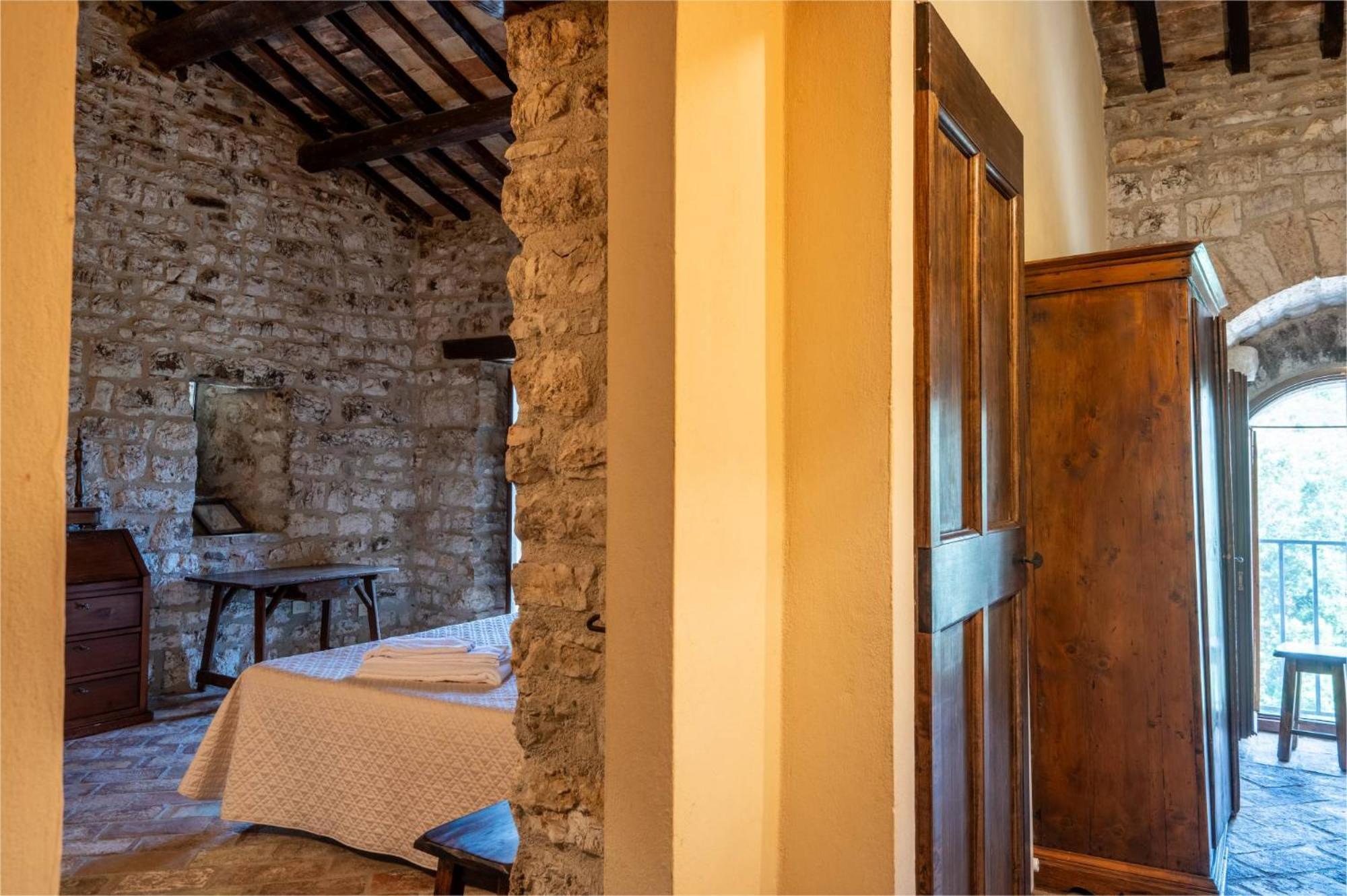 Antognola Castello Valenzino Bed & Breakfast エクステリア 写真