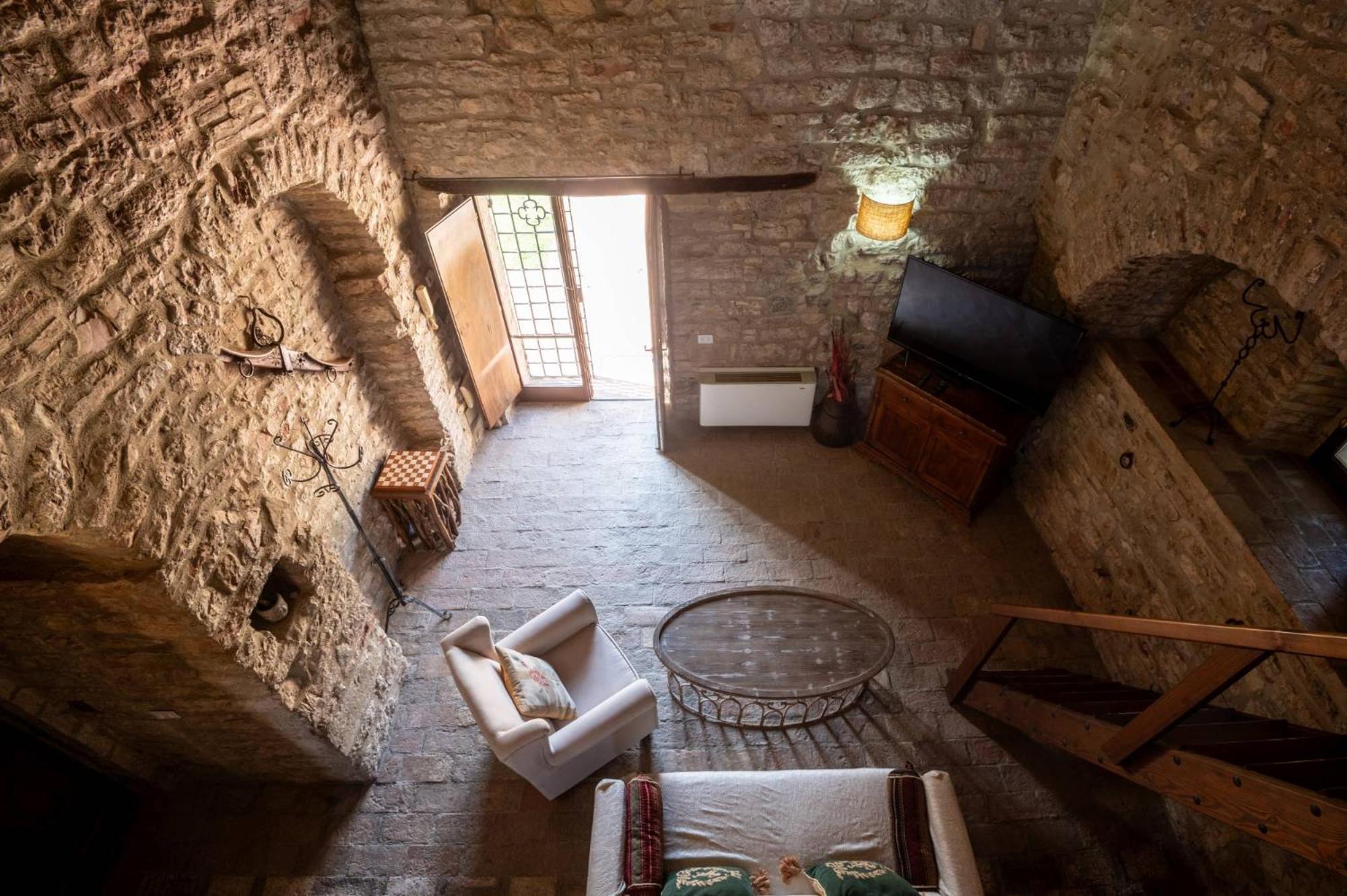 Antognola Castello Valenzino Bed & Breakfast エクステリア 写真