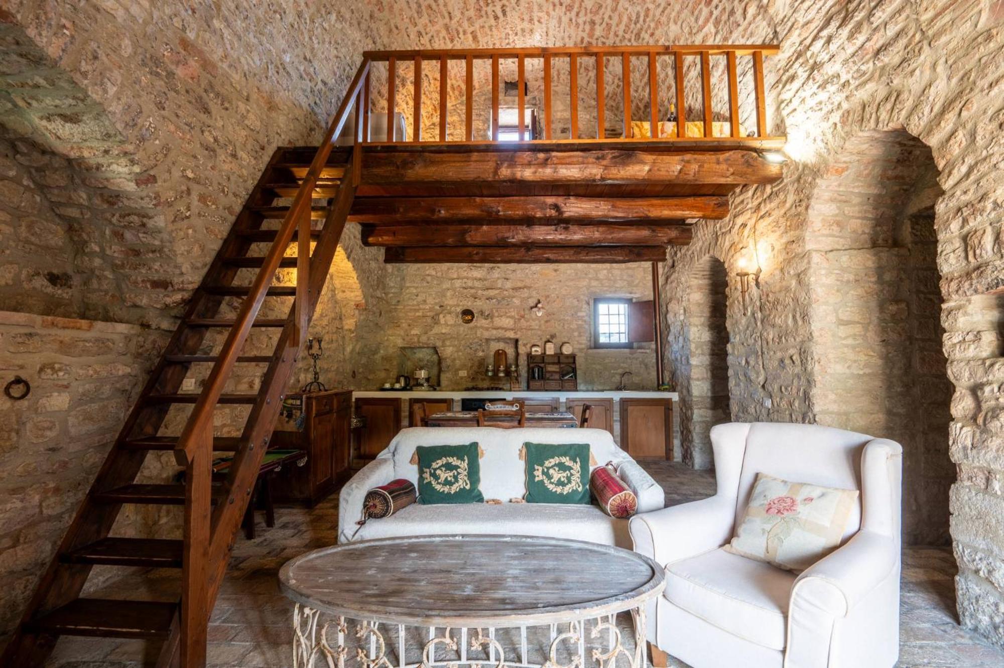 Antognola Castello Valenzino Bed & Breakfast エクステリア 写真